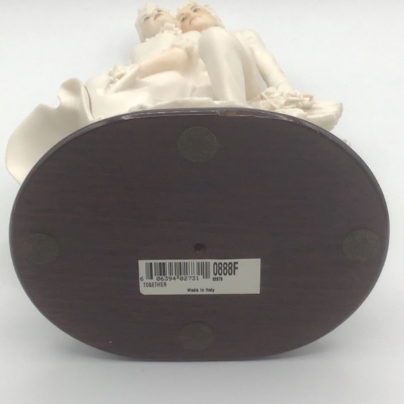 Giuseppe Armani "Together" Capodimonte porcelain figurine. Made in Italy. No box - Picture 9 of 10